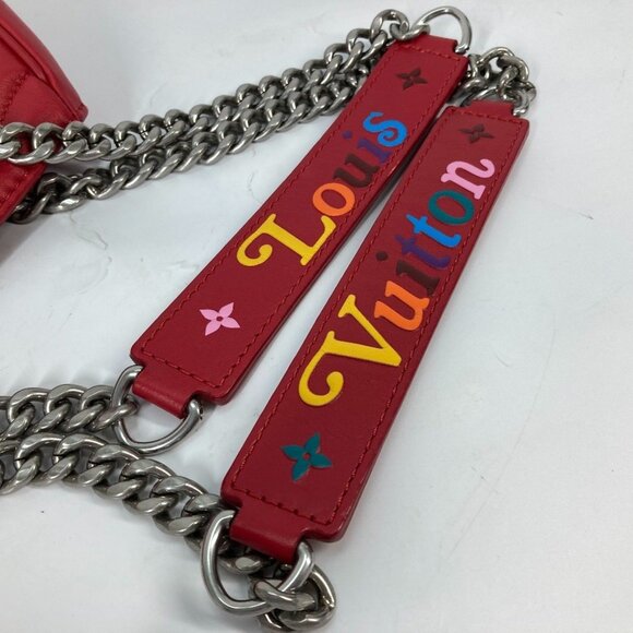 LOUIS VUITTON Red Leather Shoulder Bag - Picture 13 of 16